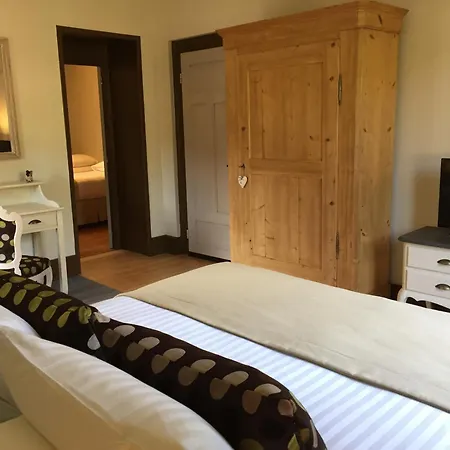 D'hotes Les Ecrins 3*