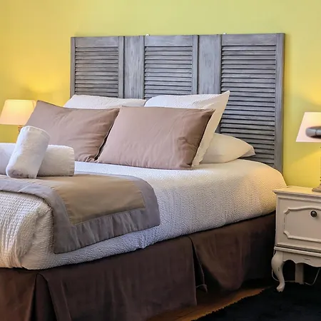 D'hotes Les Ecrins 3* Орбе