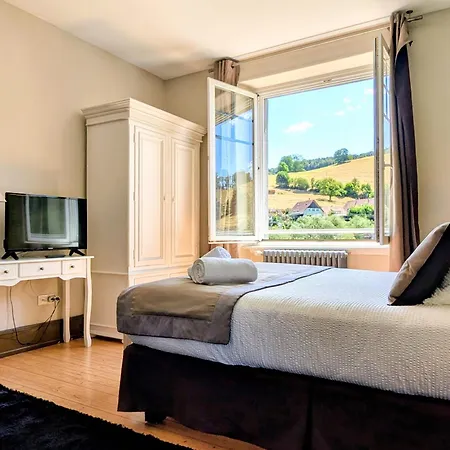 D'hotes Les Ecrins Гостевой дом