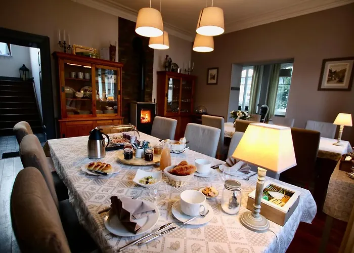 Gasthuis Les Ecrins - With Jacuzzi Orbey