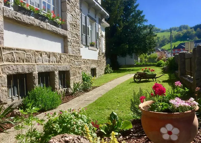 Les Ecrins - With Jacuzzi